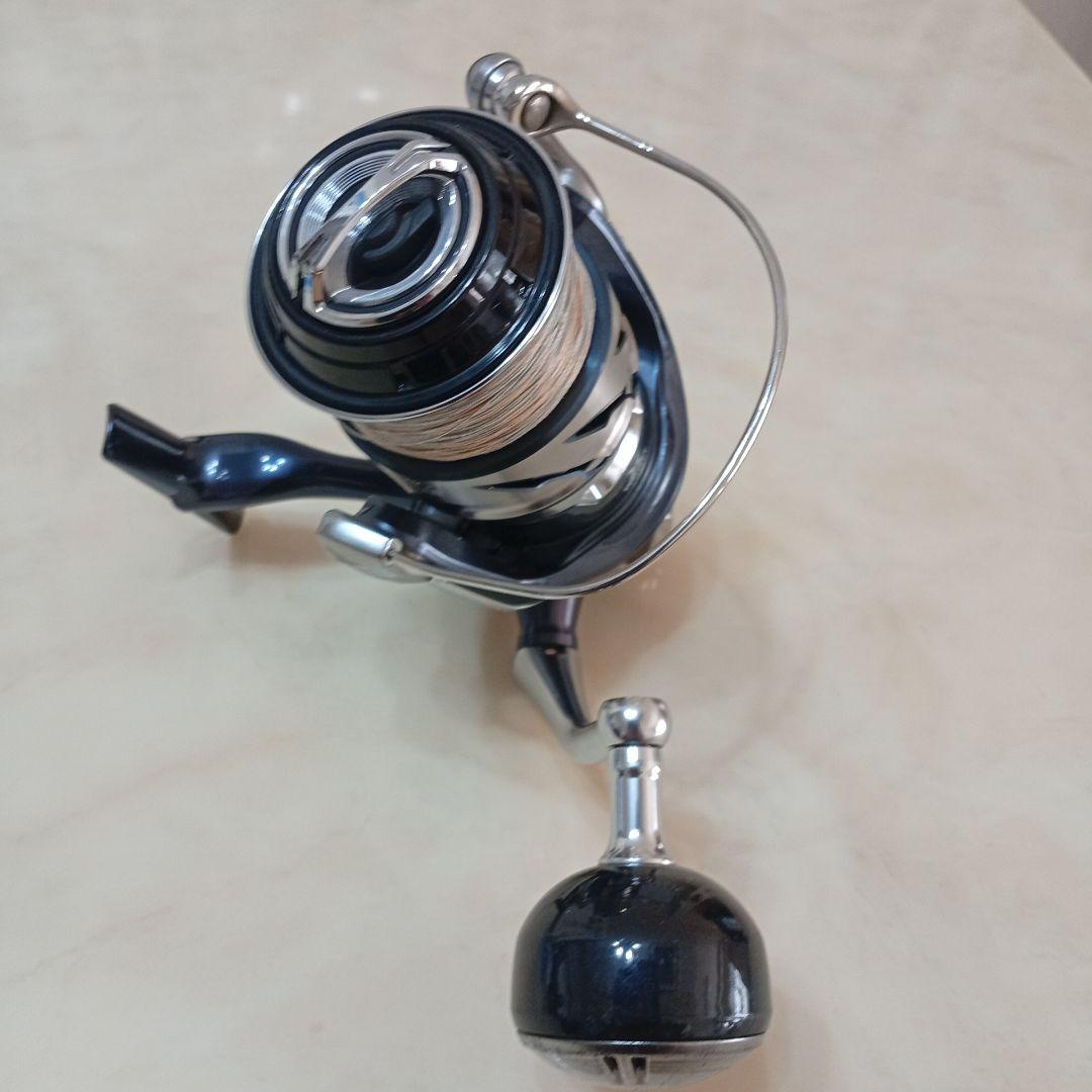 21TWIN POWER SW8000HGスピニングリール