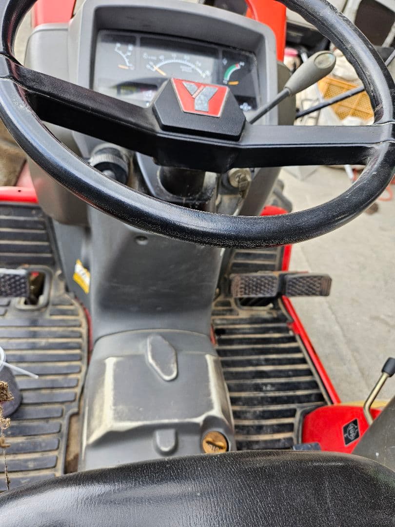 ヤンマートラクター F250 HST 　25馬力