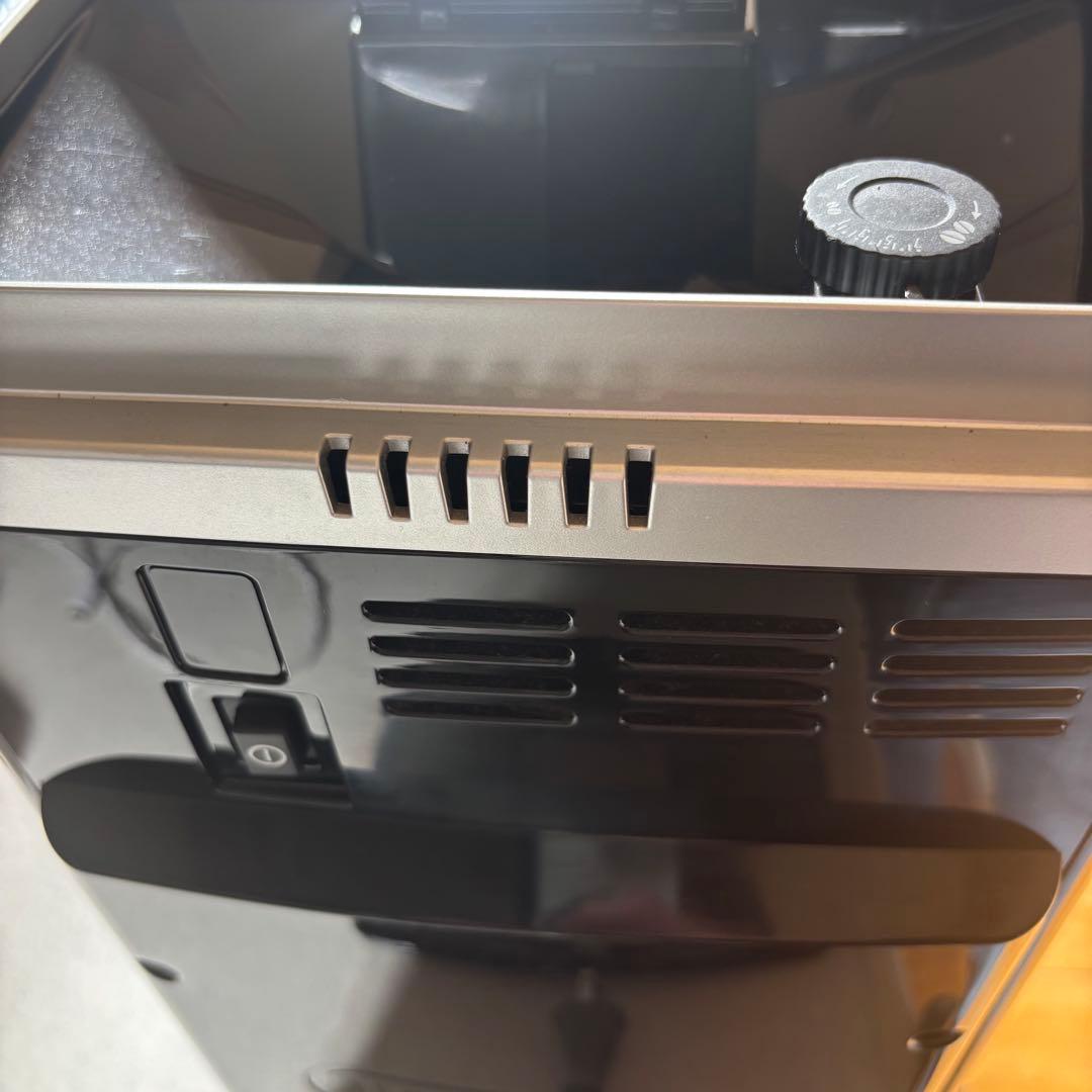 De'Longhi Magnifica Sスペリオレ エスプレッソマシン