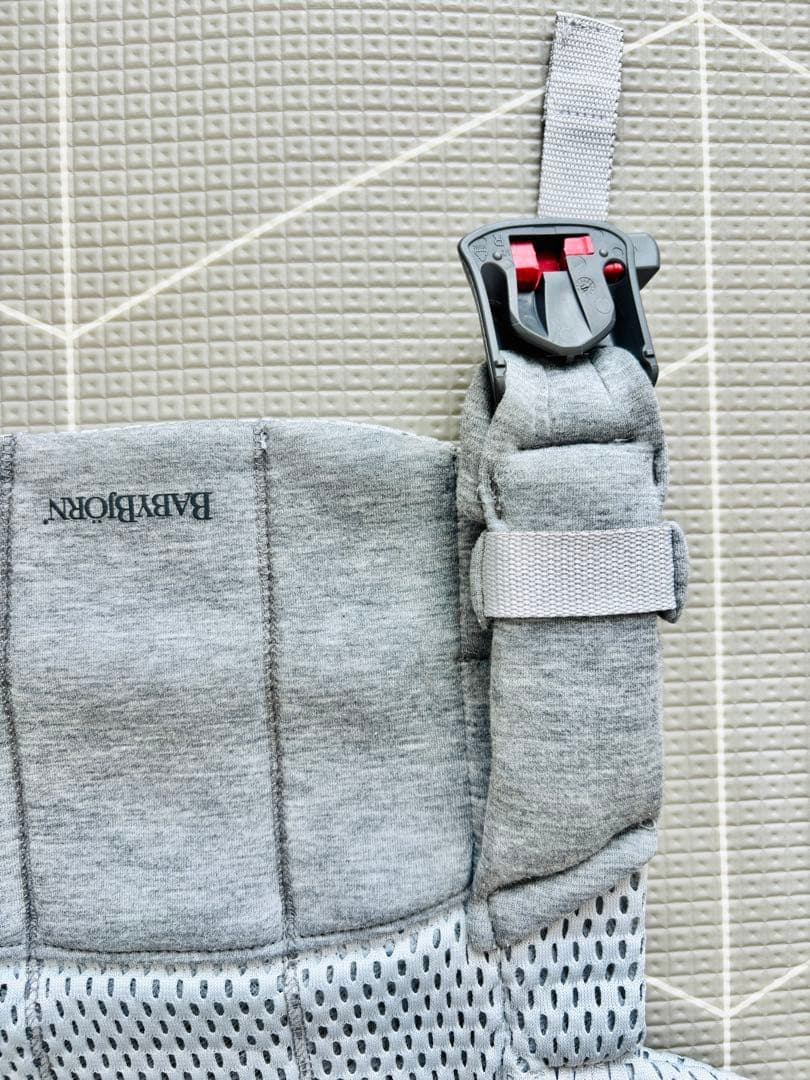 ベビービョルン　ハーモニー　抱っこ紐　シルバー　グレー