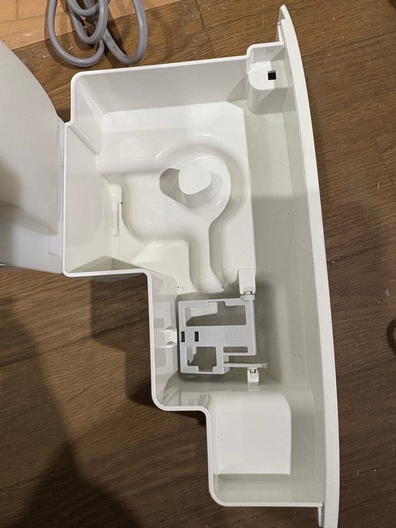 ＳＨＡＲＰ　加湿空気清浄機 KI-X75E2-W