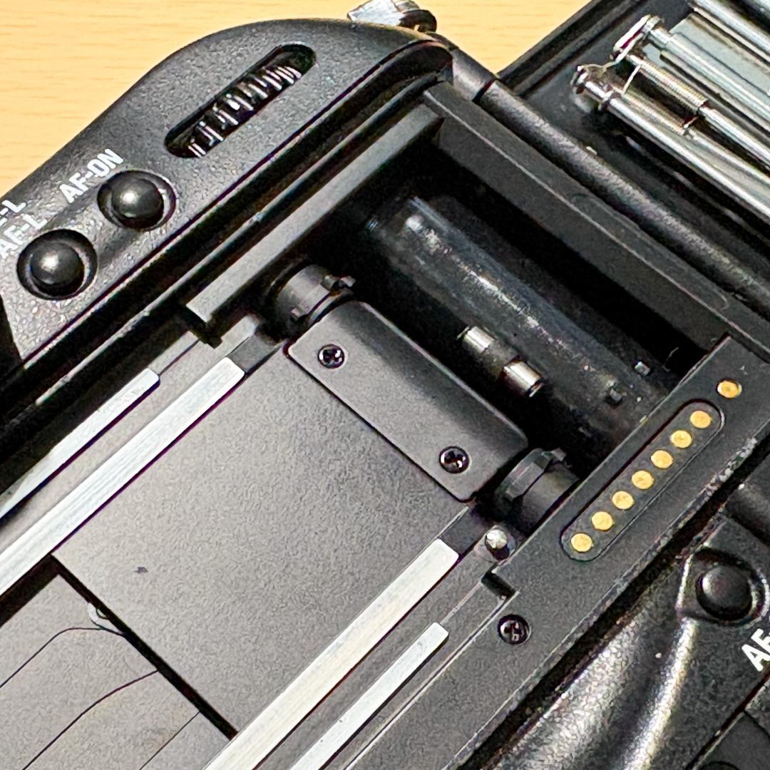 中古Nikon F5　フィルム 一眼レフカメラ