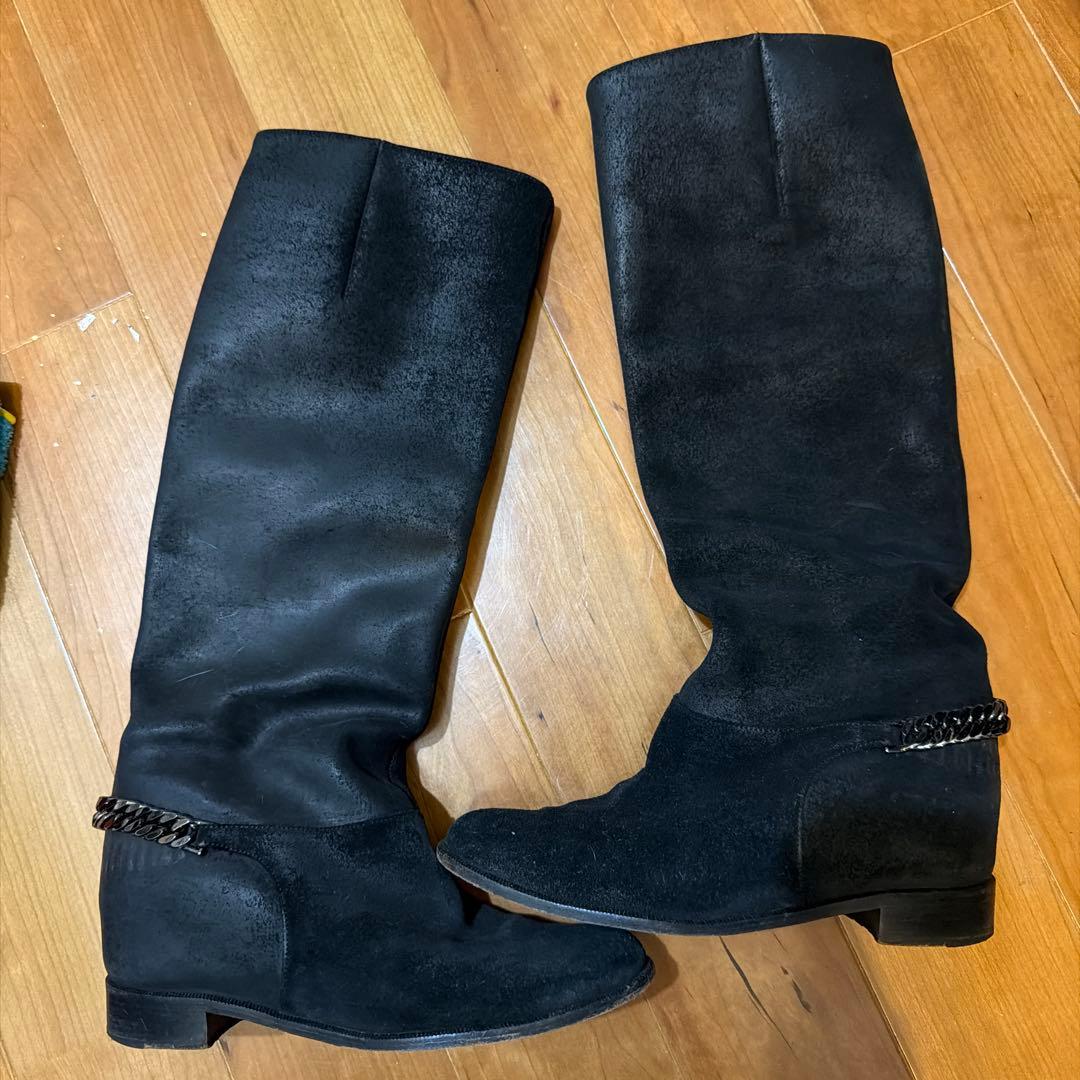 クリスチャンルブタン　ブラックスエードロングブーツ