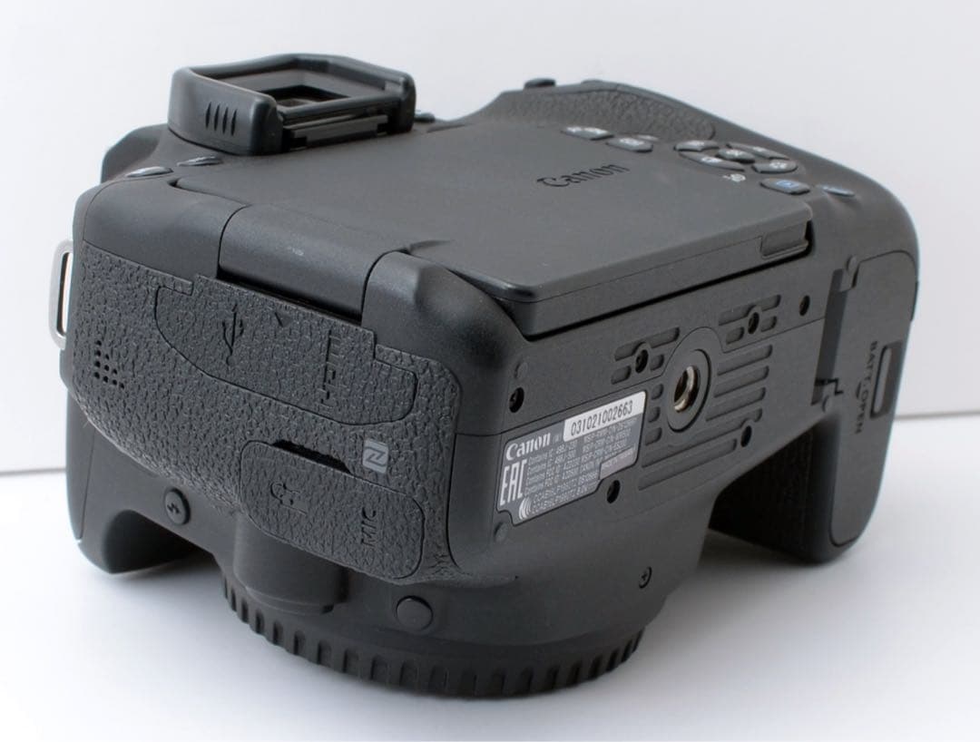 高倍率、単焦点付き！Canon EOS kiss X9i★Wi-Fi内蔵