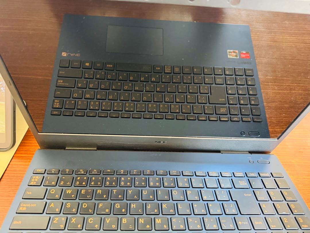 テ*ン様 NEC LAVIE N15-1585AAL-YC