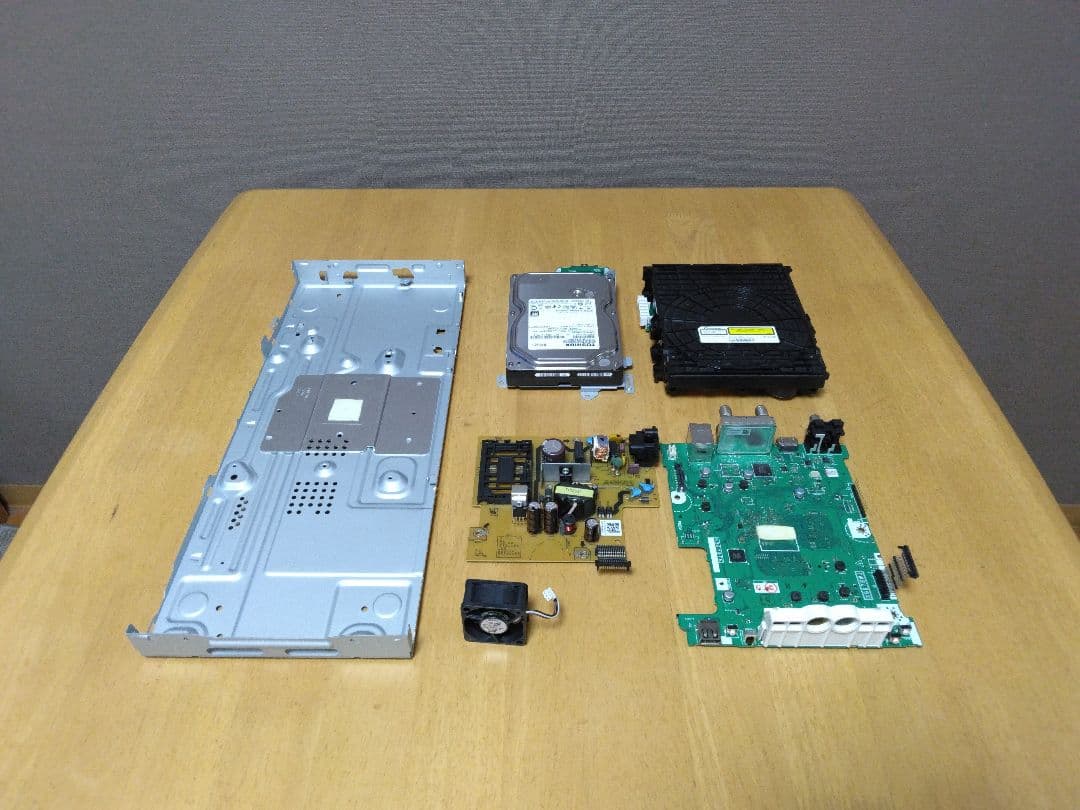 SHARP ブルーレイレコーダー　NW1100 2番組同時録画　保証付き