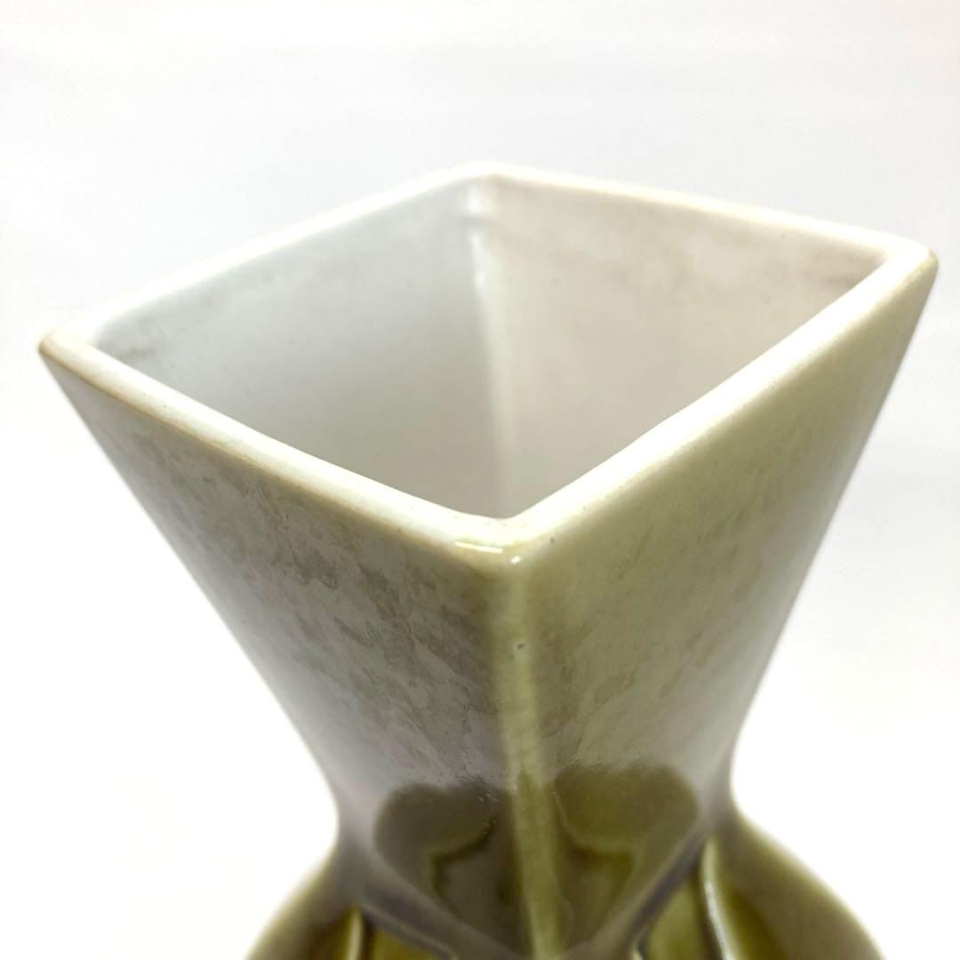 オリーブグリーン 陶器 花瓶【ヴィンテージ】