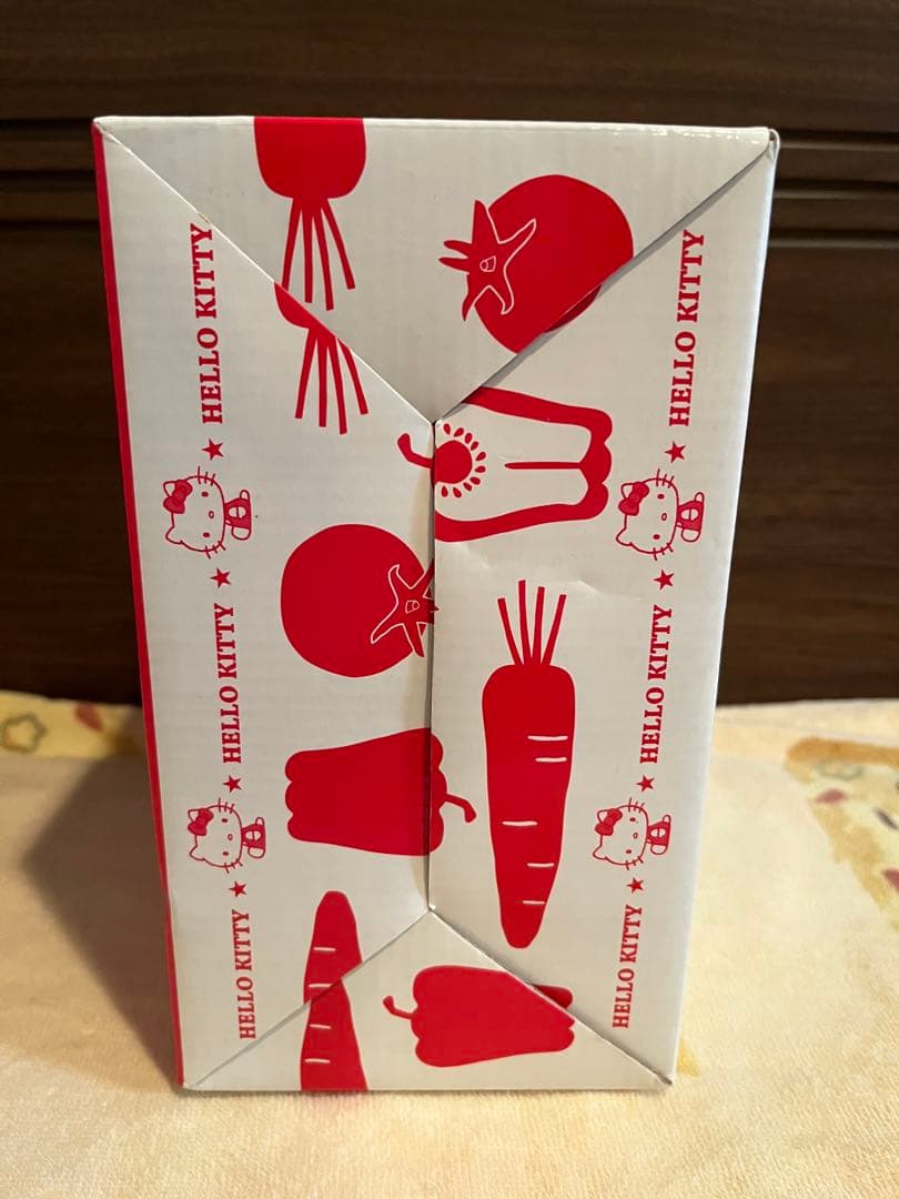 サンリオ ハローキティ キティベジタブルシリーズ ホーロー鍋 赤 2008年