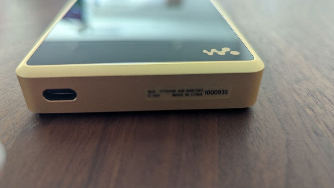 【極美品】SONY NW-WM1ZM2 ＋ 純正ケース付 ソニスト購入 室内使用