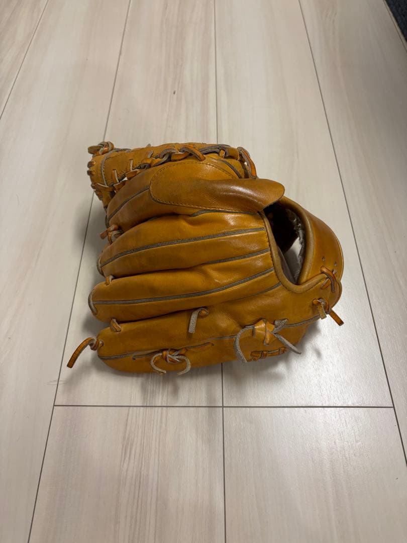 アシックスネオリバイブ硬式投手用グローブ