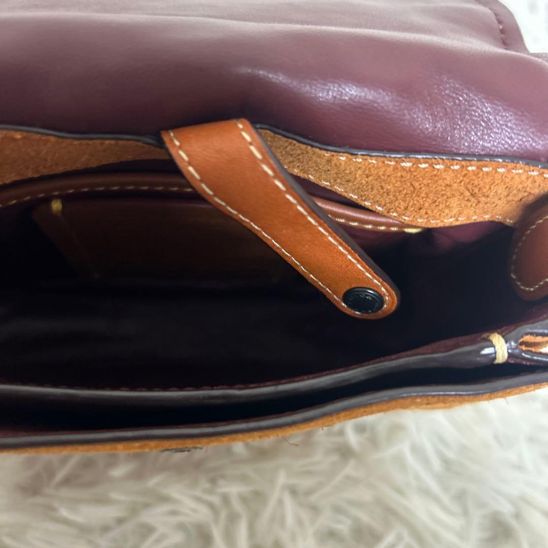 美品　COACH ショルダーバッグ　斜め掛け　サドルバッグ　スタッズ　スエード