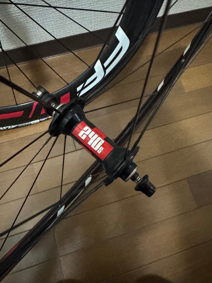 FFWD カーボンホイール DT Swiss 240