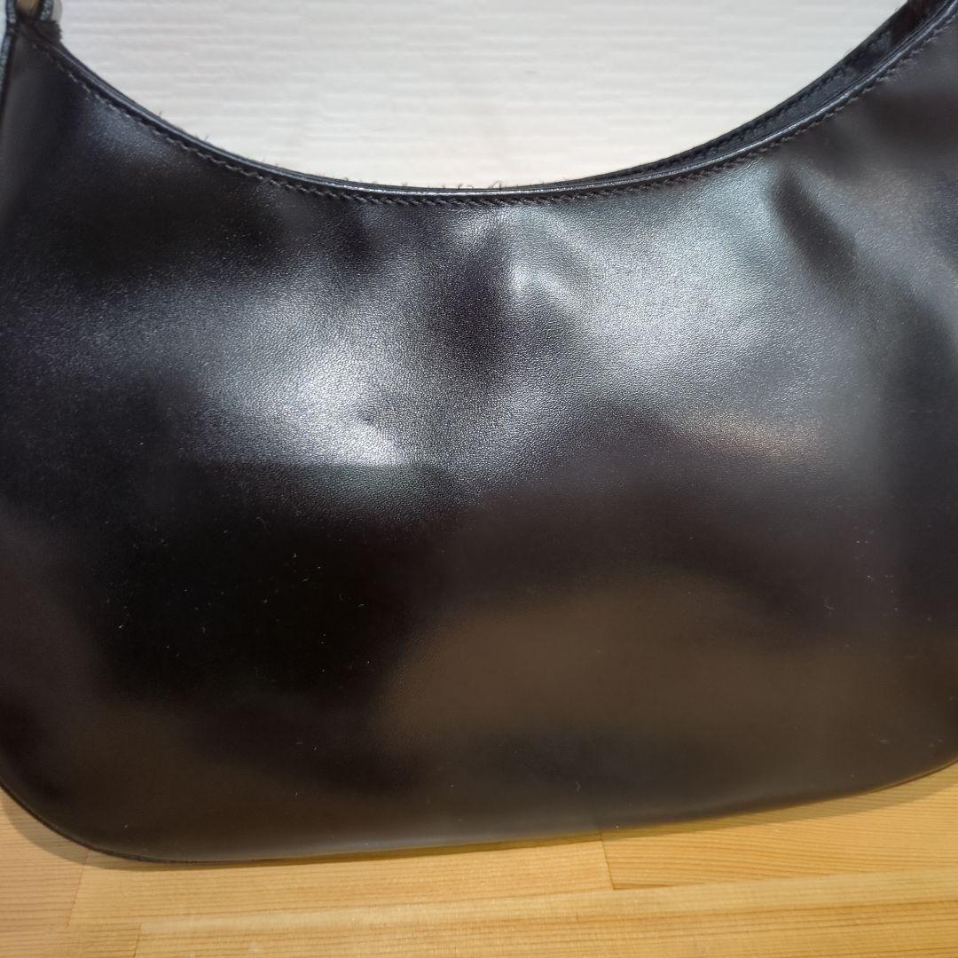 プラダ　レザーワンショルダーバッグ　美品　正規品　PRADAショルダー　レザー