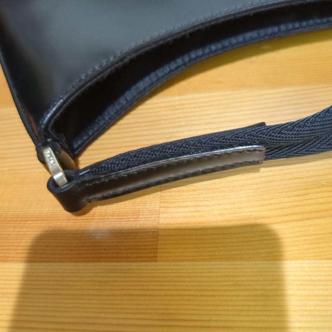 プラダ　レザーワンショルダーバッグ　美品　正規品　PRADAショルダー　レザー