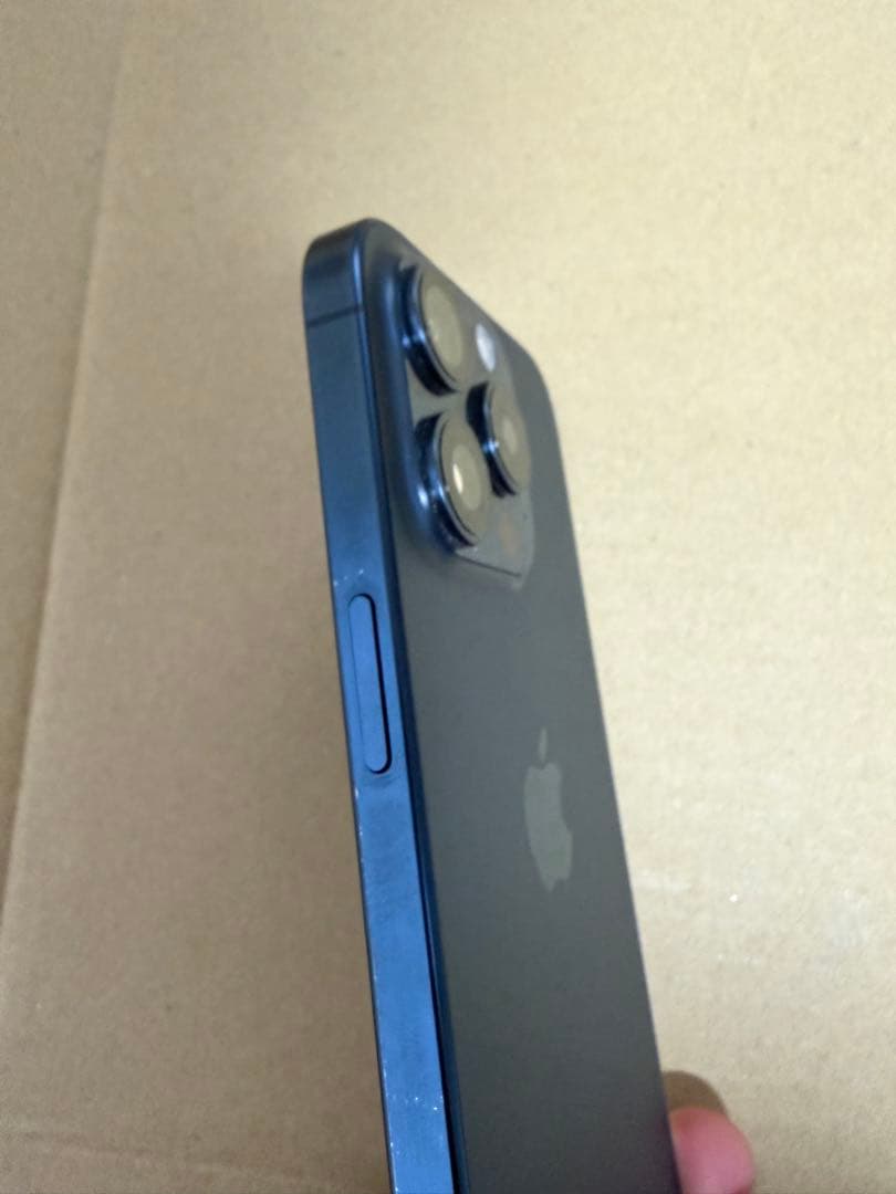 iPhone 15 Pro 512GB simフリー ブルー チタニウム