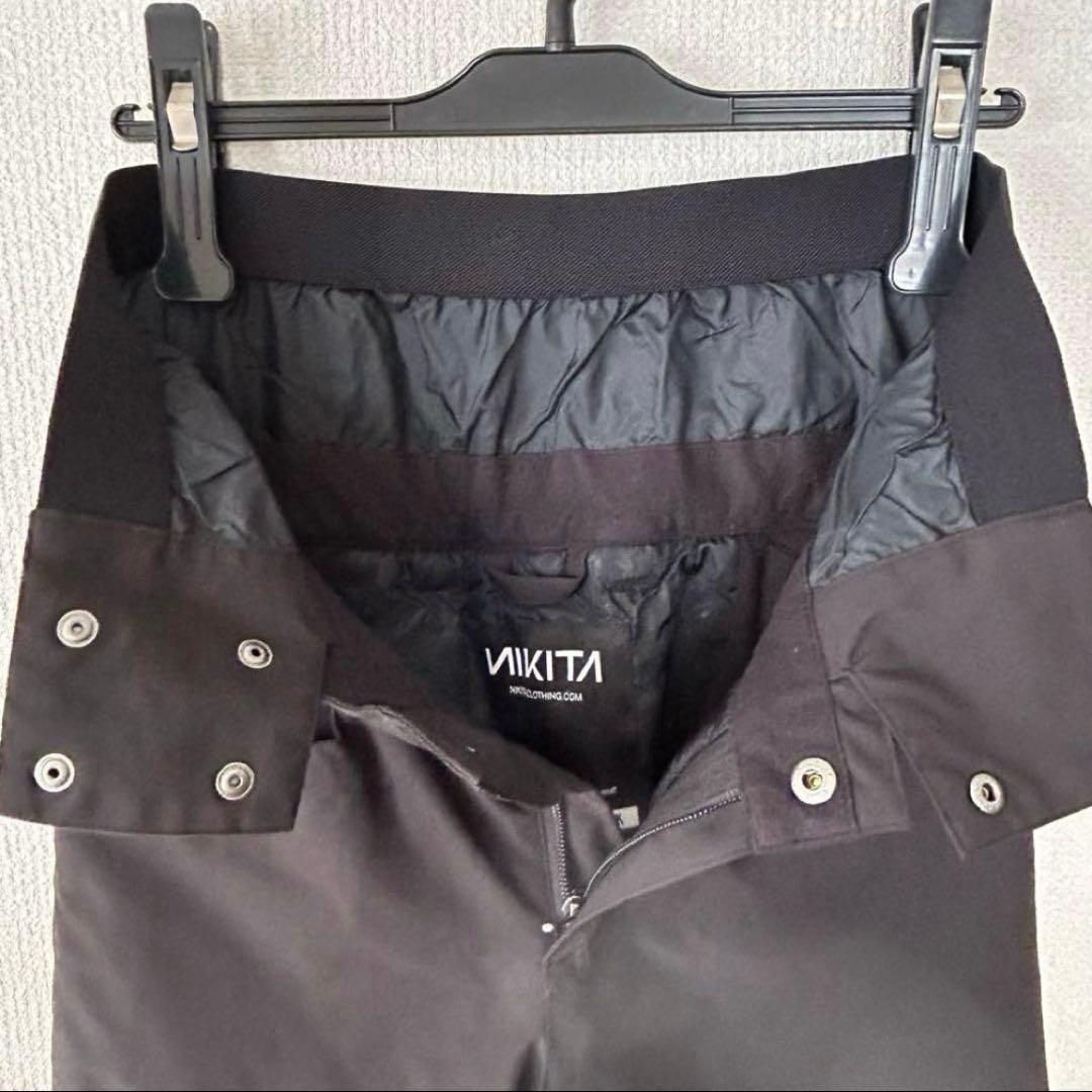 NIKITA ジュニア キッズ スノーボードウェア 上下セットＭサイズ【美品】