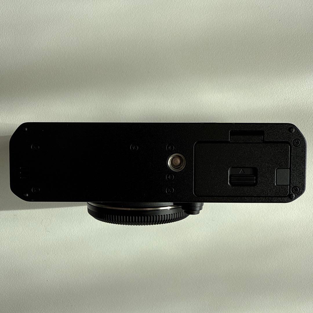 【ぽっぽ】FUJIFILM X-E4 ミラーレス一眼 本体