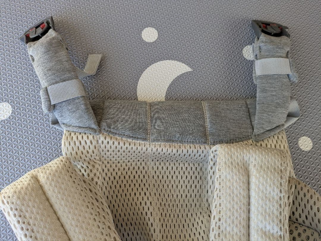 (値下げ)BabyBjorn 抱っこ紐 ベビージョルン ハーモニー クリーム 白