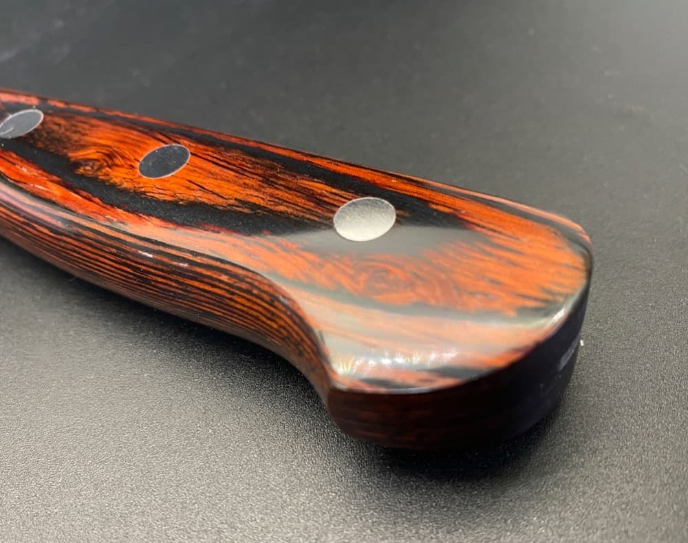 魅了される美しさ。堺孝行 ダマスカス牛刀 210mm 槌目マホガニー柄