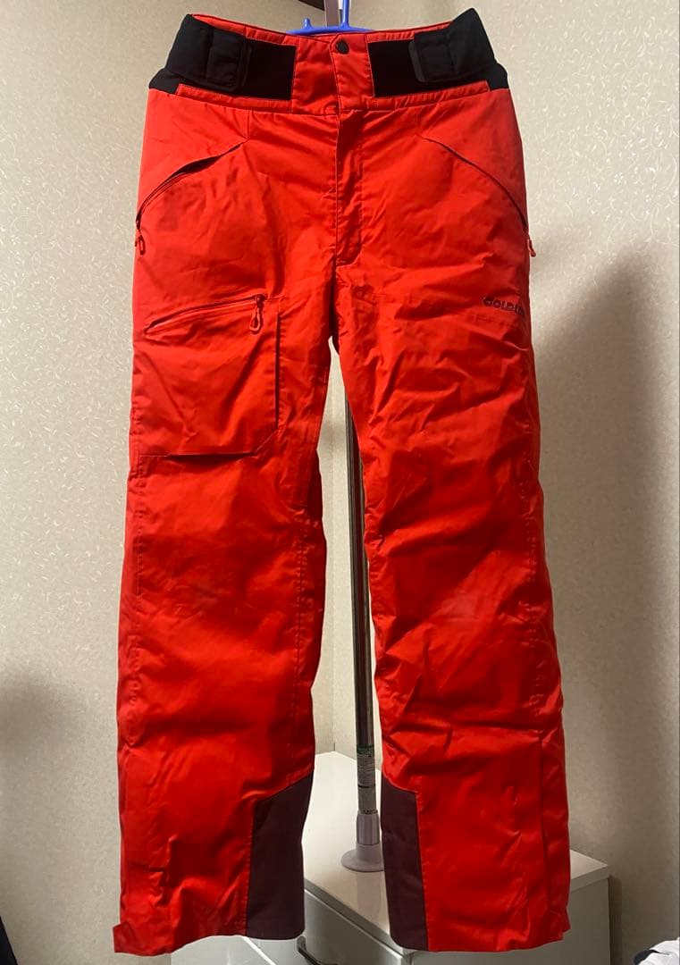 GOLDWINメンズ用スキーウェア上下セット