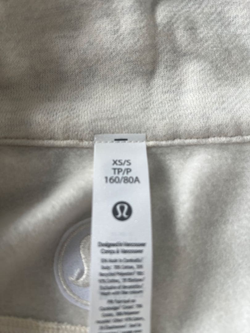 ルルレモンScuba Oversized Funnel Neckサイズxs/s