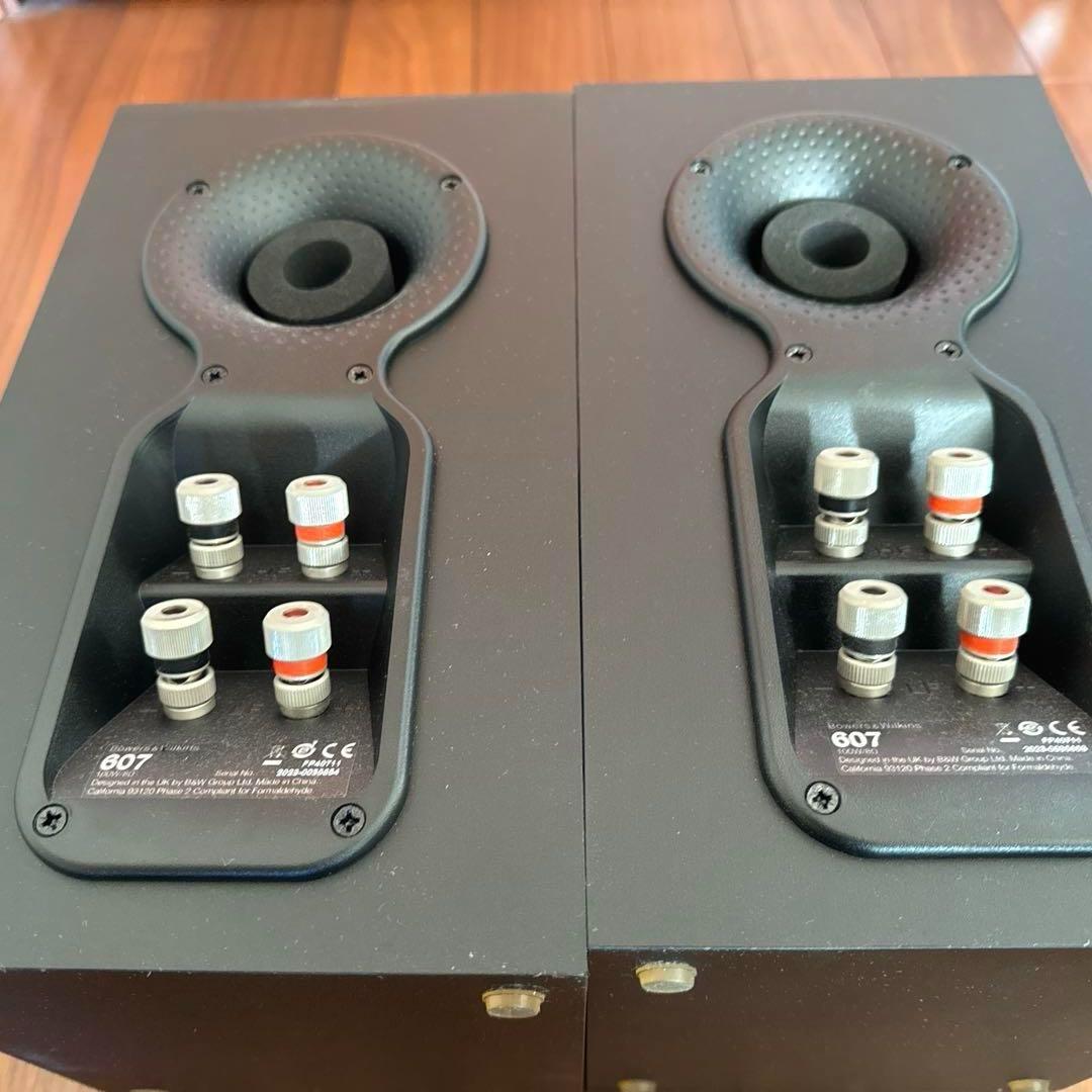 Bowers＆Wilkins ★ スピーカー 607　MB（ブラック）ペア