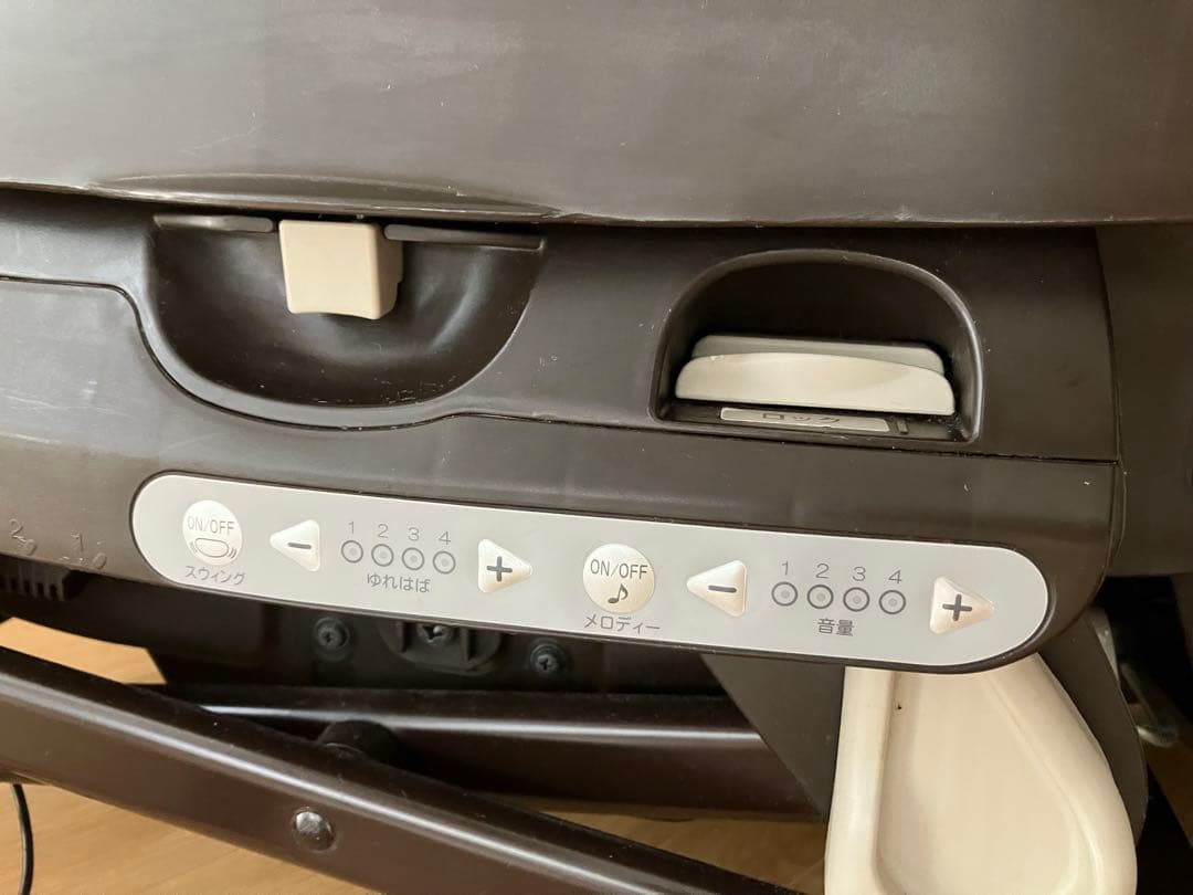 コンビネムリラAUTO SWING抱っこプラスお譲り先様募集中です。