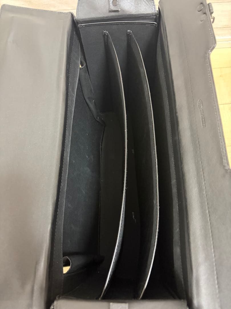 モンブラン マイスターシュテュック レザー アタッシュケース ロック付