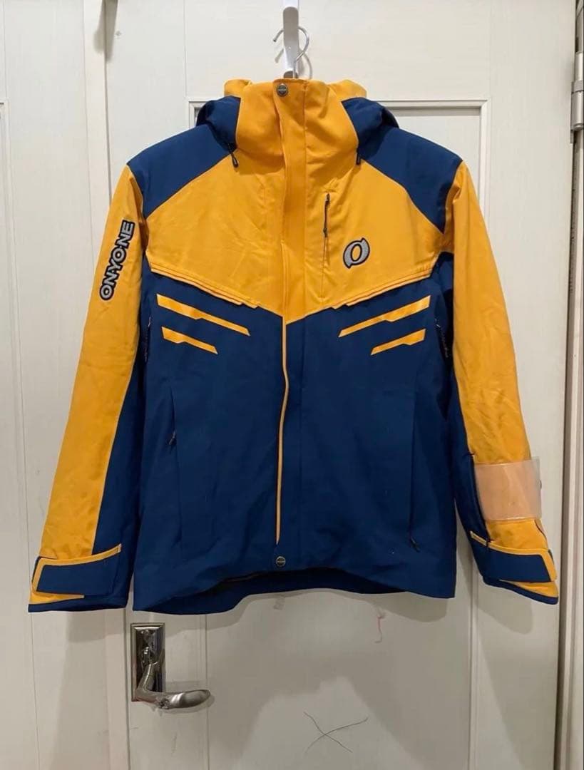 オンヨネ スキーウェア　ONYONE 上下ウェア