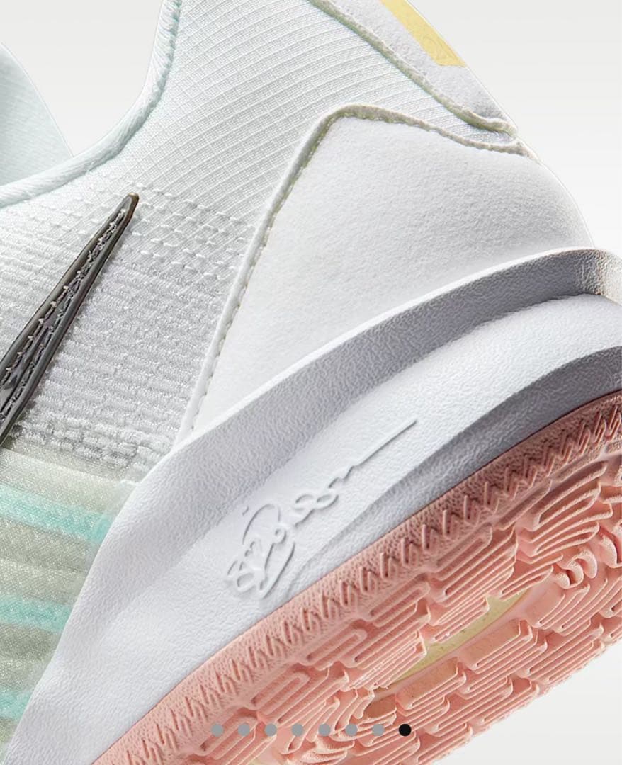 シューズ(女性用) Nike Women's Sabrina 3 \"Silencer\" 24cm