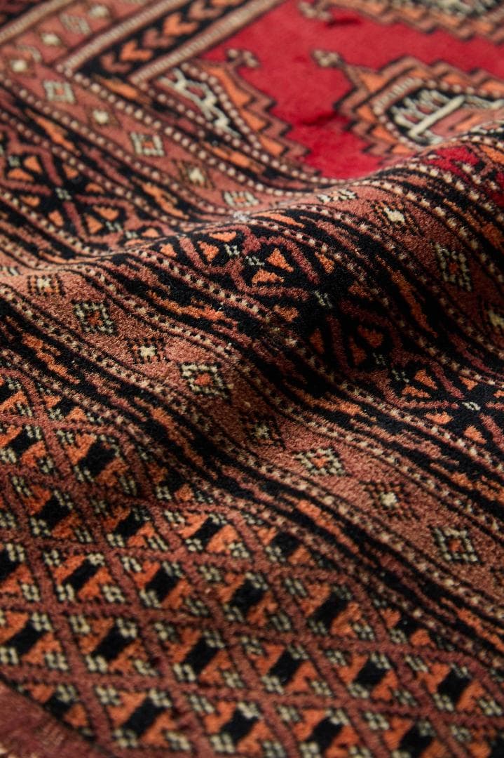 ヴィンテージラグ　トライバルラグ　ラホール産(189×125cm) 赤　茶　黒
