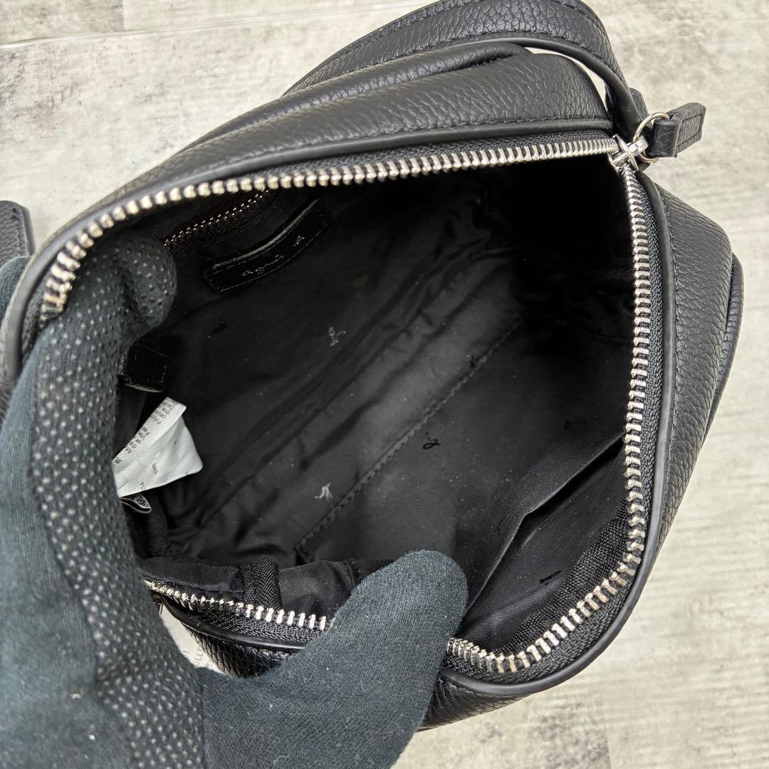 ✨タグ付き✨未使用✨アニエスベー　ショルダーバッグ　エンボスロゴ　ブラック