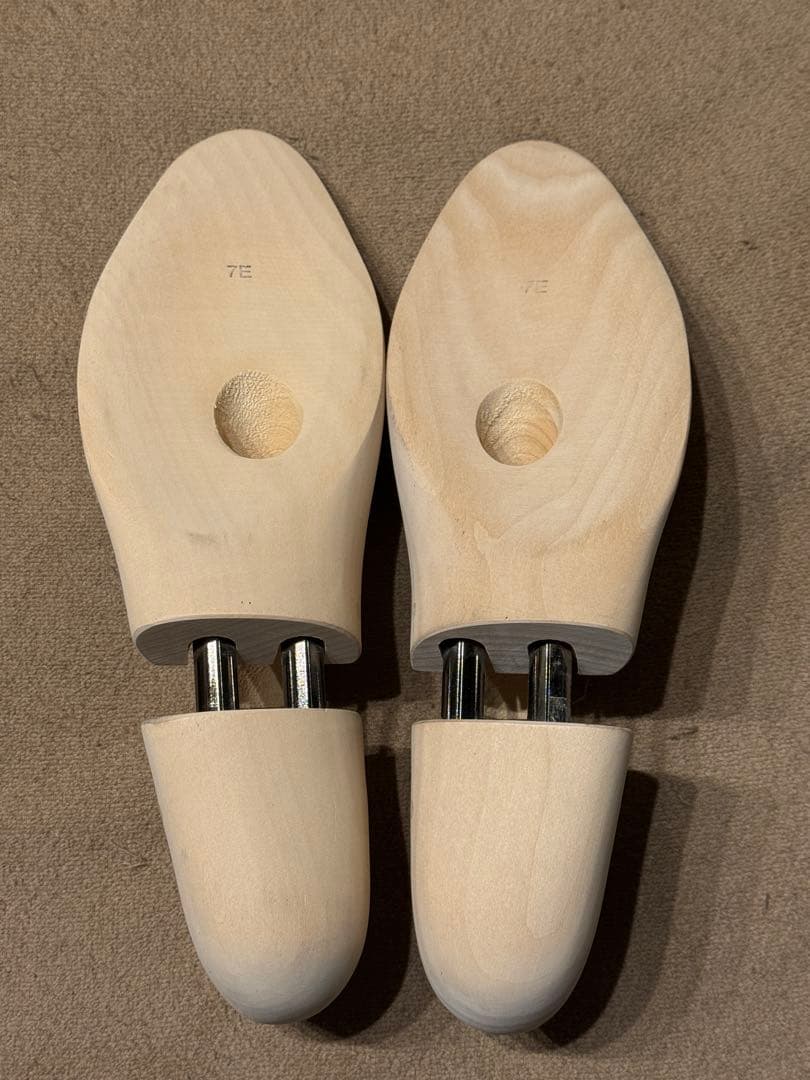 ジョンロブ　シューツリー　７E