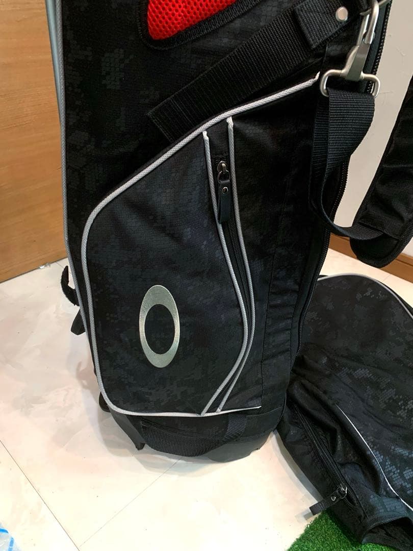 希少　良品　オークリー　スカル　ブラックデジタルカモ　スタンド　キャディバッグ