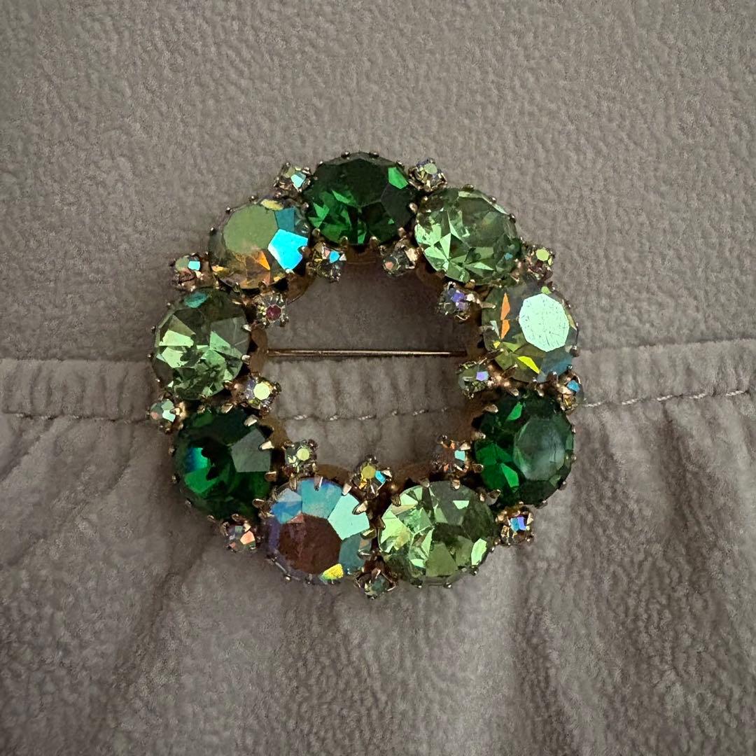 ミ*)様 WEISS ブローチとイヤリング　セット　ビンテージ　緑クリスタル