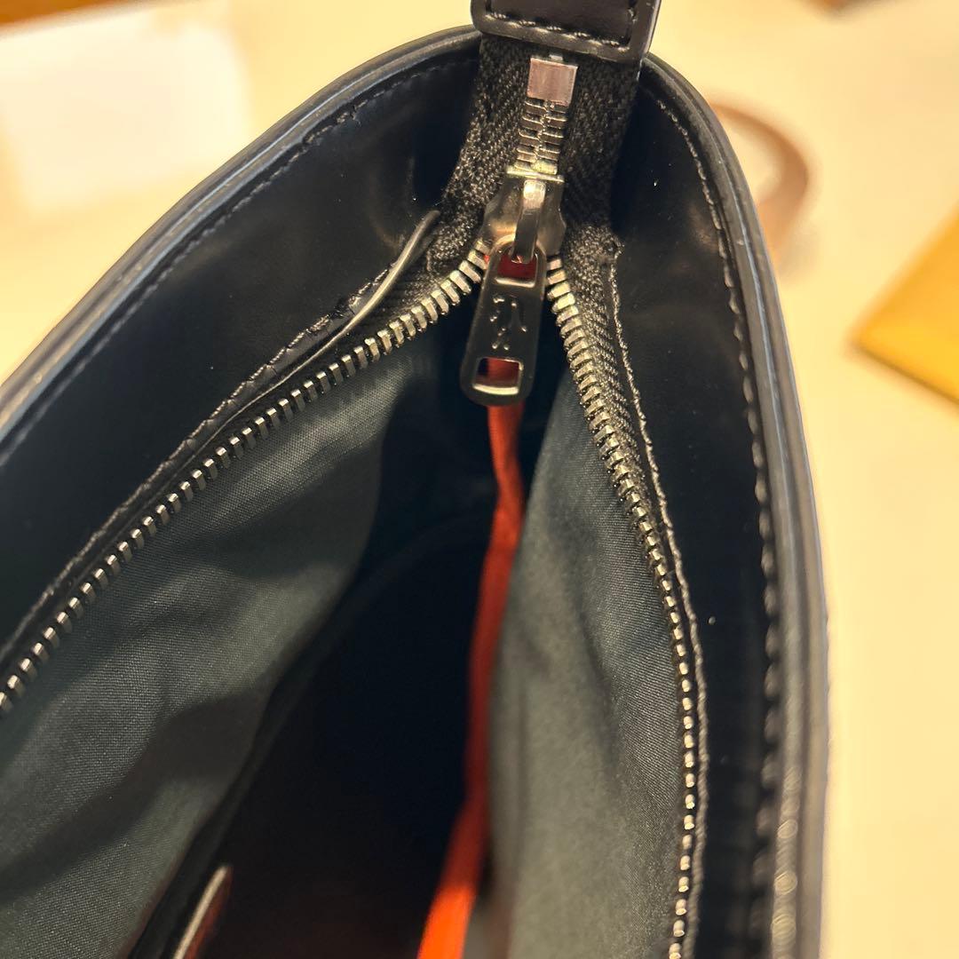 LACOSTE ラコステ ショルダーバッグ モノグラム