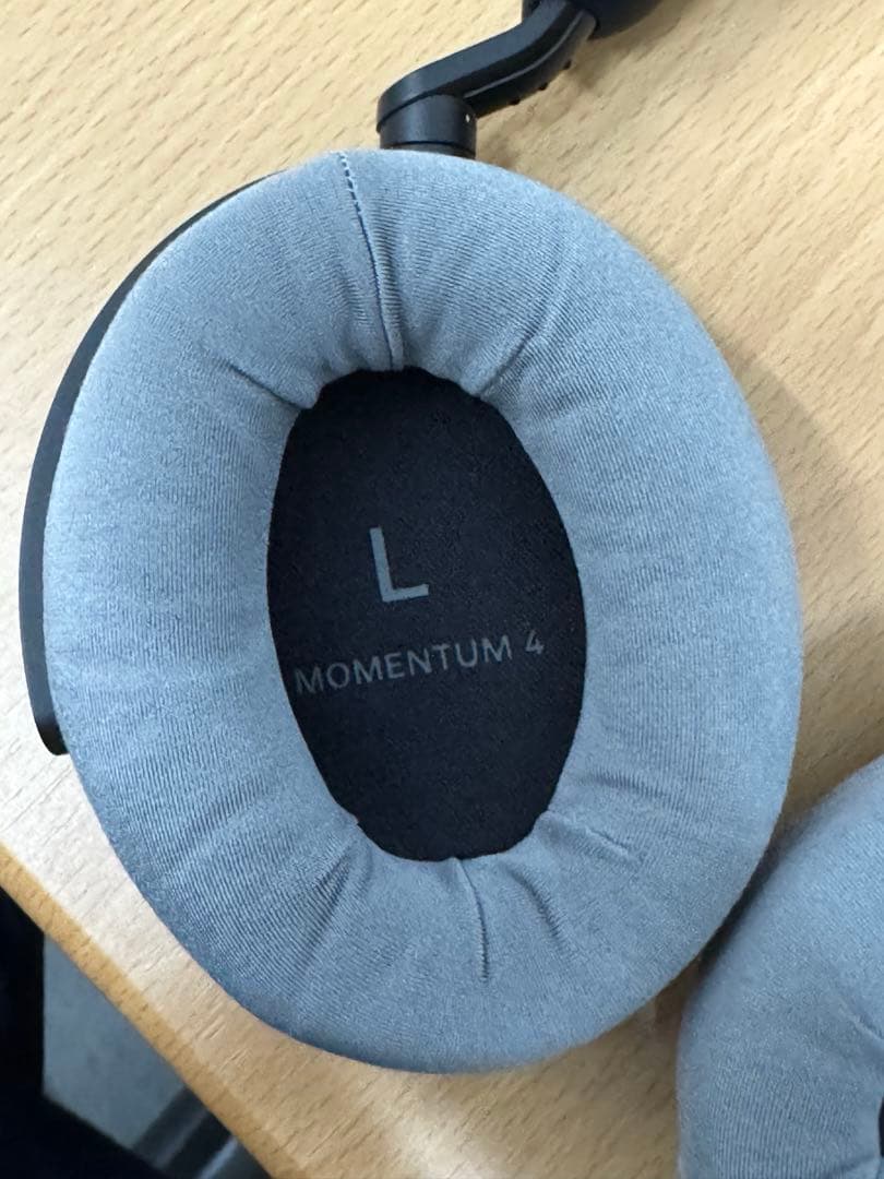 ヘッドホン sennheiser momentum4