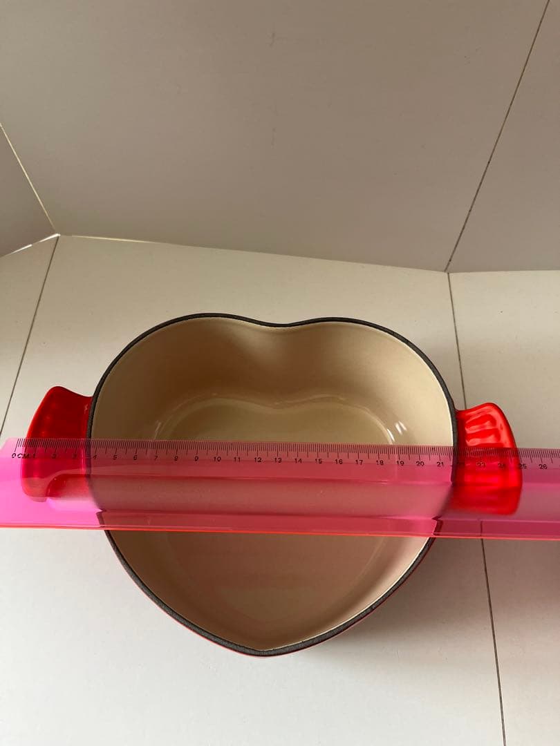 ルクルーゼ　ココットダムール　② チェリーレッド