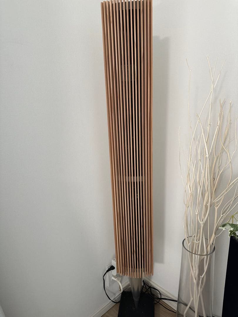 Bang & Olufsen 8000用の木製カバーです