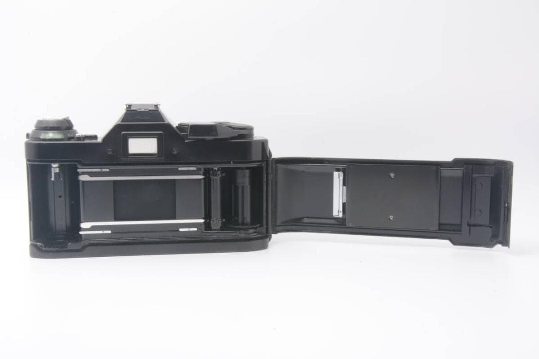 良品 Canon AE-1 PROGRAM + FD 50mm F1.8