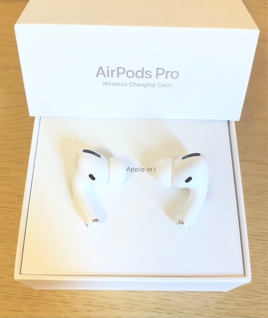 AirPods Pro 1世代　エアーポッズプロ 本体　イヤフォン＋充電ケース