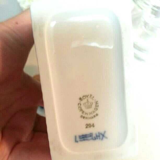 正規品  ロイヤルコペンハーゲン♪  茶葉ポット