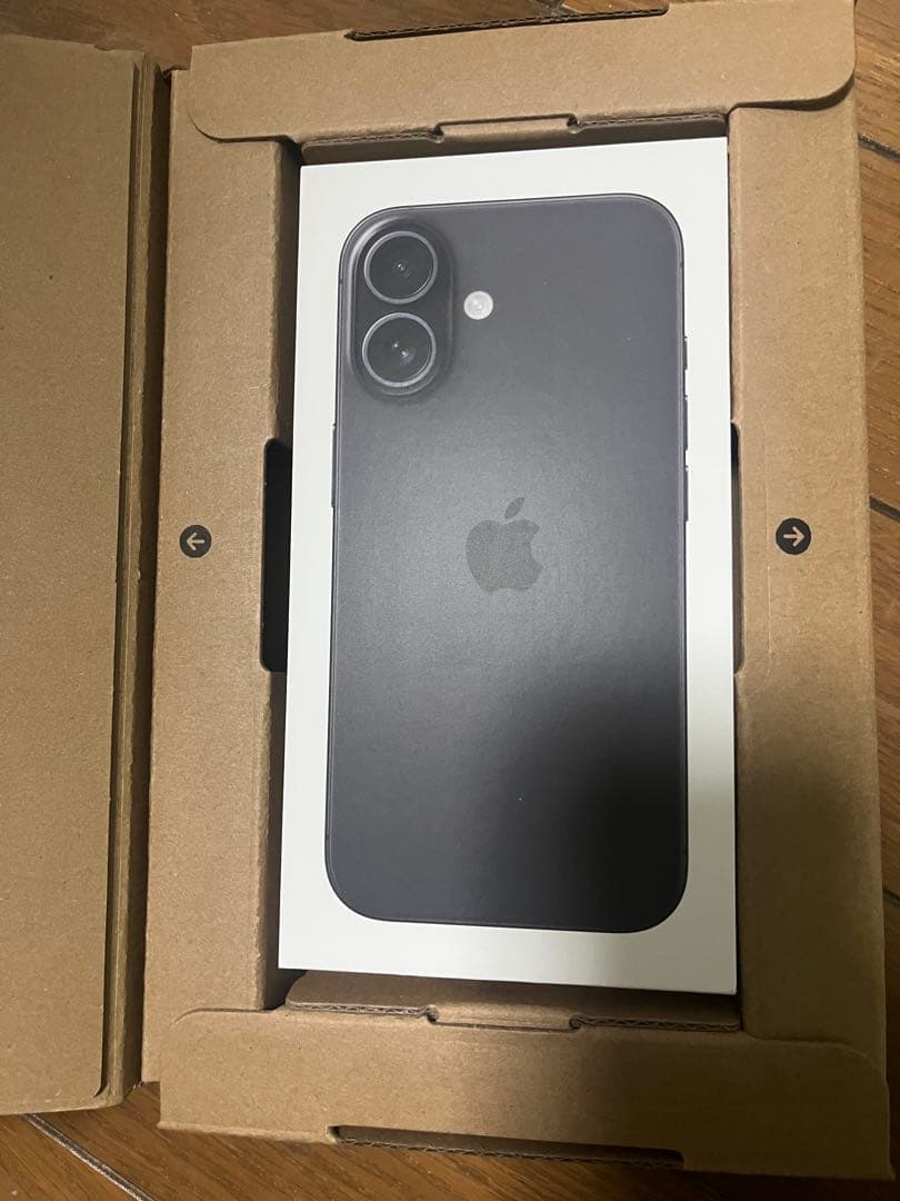 Apple iPhone 16ブラック 本体 128GB SIMフリー