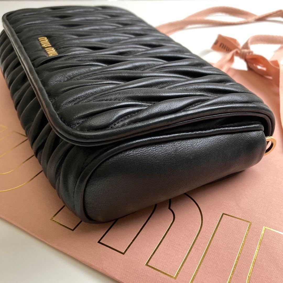 あ*き様 ❤️美品❤️miumiu マテラッセ ショルダーバッグ マグネット フ