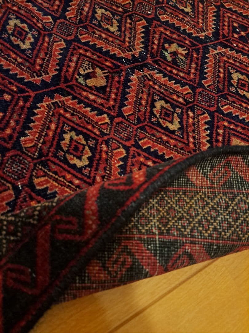手織りトライバルラグ　ヴィンテージラグ　イラン　ウール　ペルシャ絨毯　バルーチ