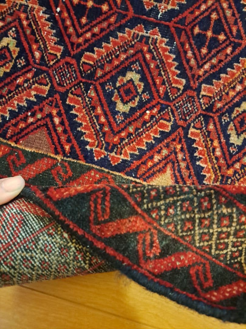 手織りトライバルラグ　ヴィンテージラグ　イラン　ウール　ペルシャ絨毯　バルーチ