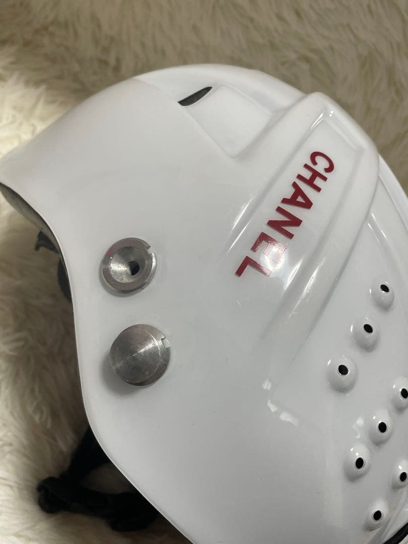 希少　CHANEL シャネル ヘルメット IDENTIFICATION 白