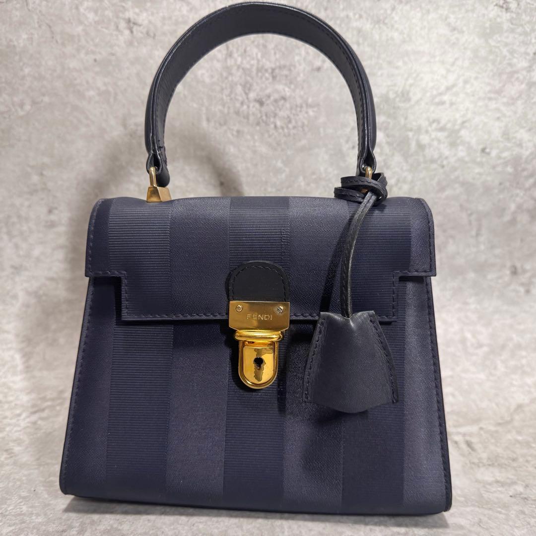 FENDI ペカン柄 ハンドバッグ ショルダーバッグ 2way ネイビー 鍵付き