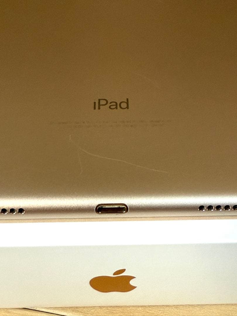 美品 iPad Pro 10.5 256GB Wi-FiGoldMPF12J/A