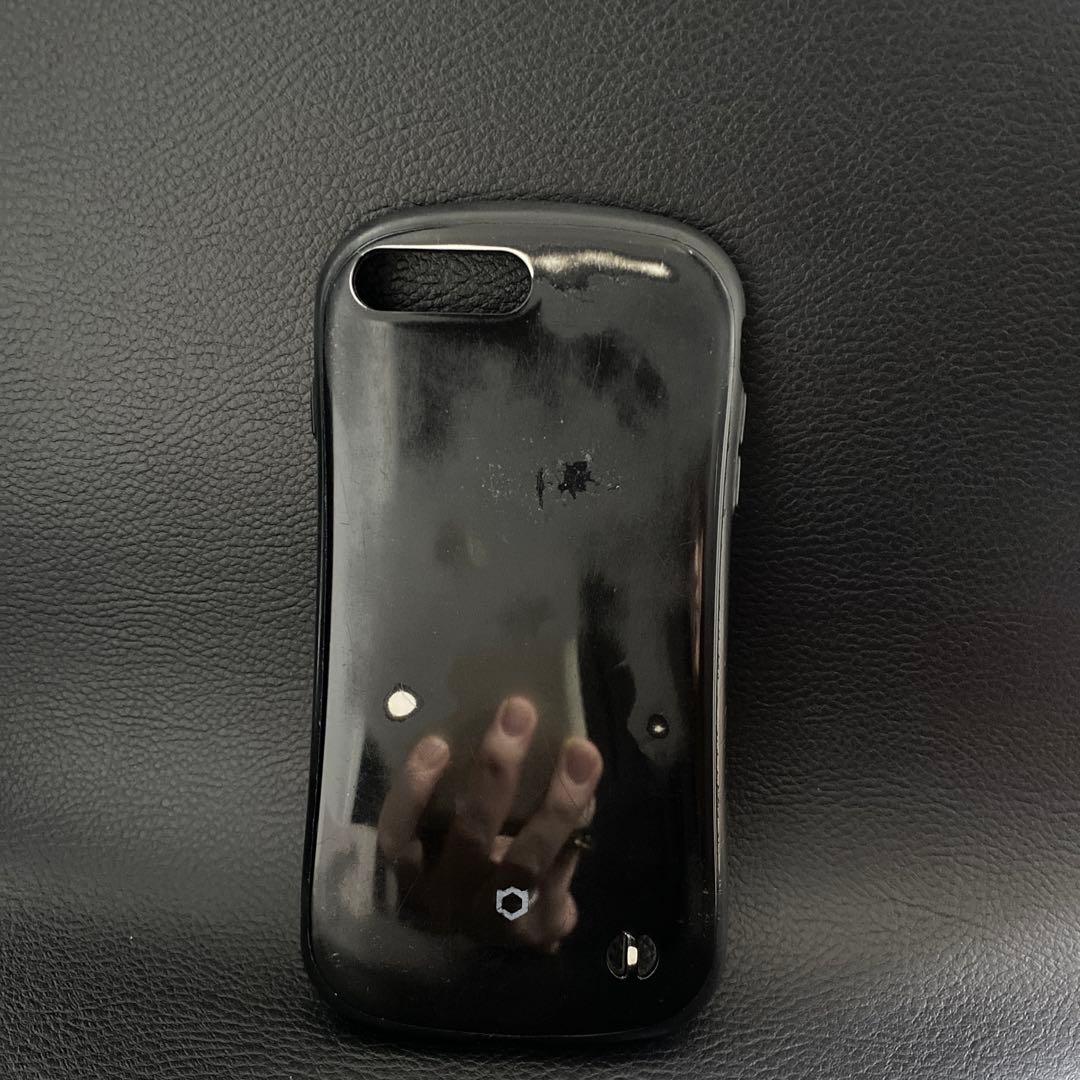 iPhone 8 Plus 64GB（カラー：GOLD）